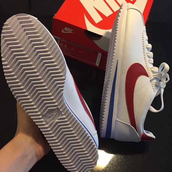 Nike Shoes - NWT nike cortez 8.5 womans